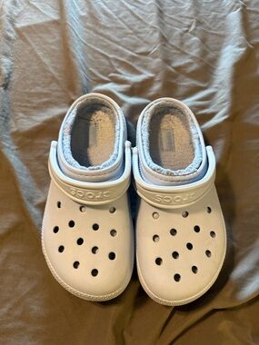 CROCS Classic Lined Clog in Light Gray